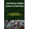 Couverture verte du livre “Leçons du Coran et de la Sunna authentique”, avec texte arabe et photo d’assemblée