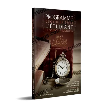 Couverture du livre Programme quotidien pour l’étudiant en sciences religieuses avec montre ancienne et ouvrages