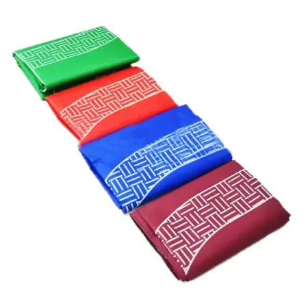 Tapis de prière de poche pliable avec son étui voyage