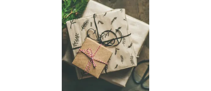 Idées cadeaux : Offrir un livre, un geste rempli de sens
